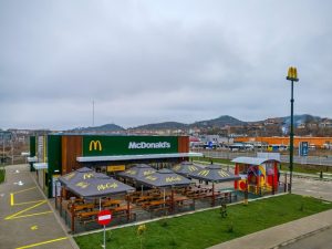 McDonald’s injectează 9 milioane de lei în Mediaș