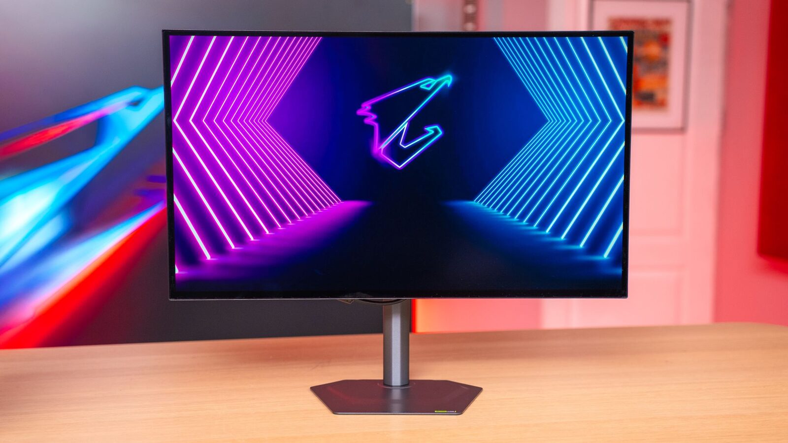 GIGABYTE MO27Q28G: monitor OLED de gaming care încălzește iarna, testat cu RTX 5080