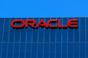 Oracle a pariat 300 de miliarde pe OpenAI și simte consecințele.