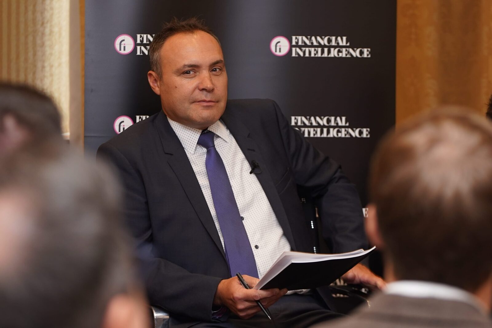 Reformulare:
Chisăliţă (AEI): Pentru București este crucială o rețea electrică robustă, mobilitate eficientă, sistem de termoficare 5G, microrețele și un PUZ rezistent.