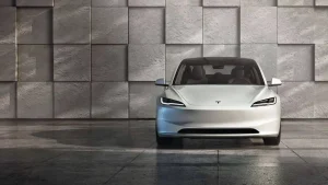 Tesla Model 3 Standard în Europa – cost, echipamente și autonomie