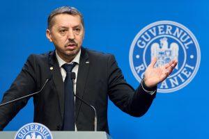 Urgent: Daniel David își dă demisia de la Ministerul Educației, la cererea lui Ilie Bolojan