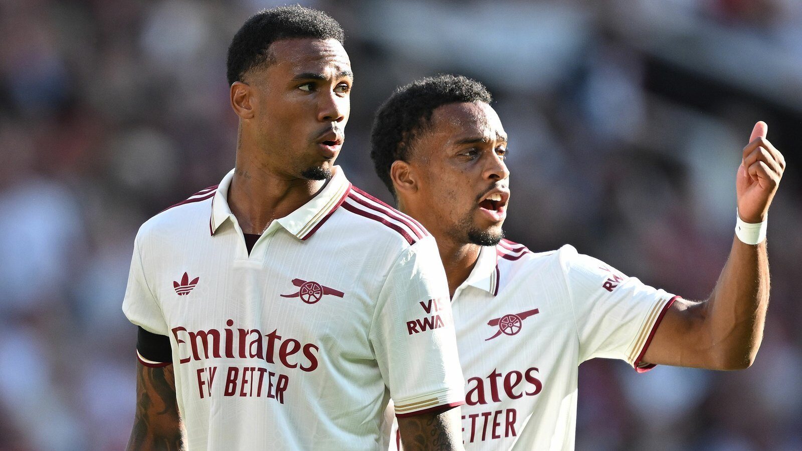 Gabriel și Timber revine în lotul Arsenal pentru duelul cu Villa