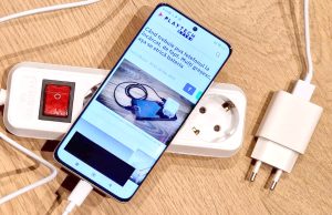 Riscurile încărcătorului telefonului lăsat în priză: siguranță, factură și baterie