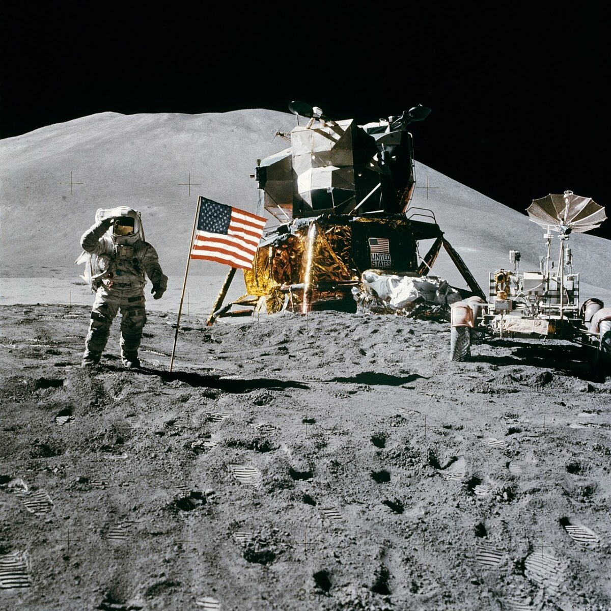 Trump schimbă direcția NASA: să trimită oameni pe Lună cât mai repede, apoi spre Marte