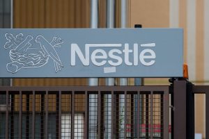 Nestlé a implementat măsuri în 112 țări în timp record