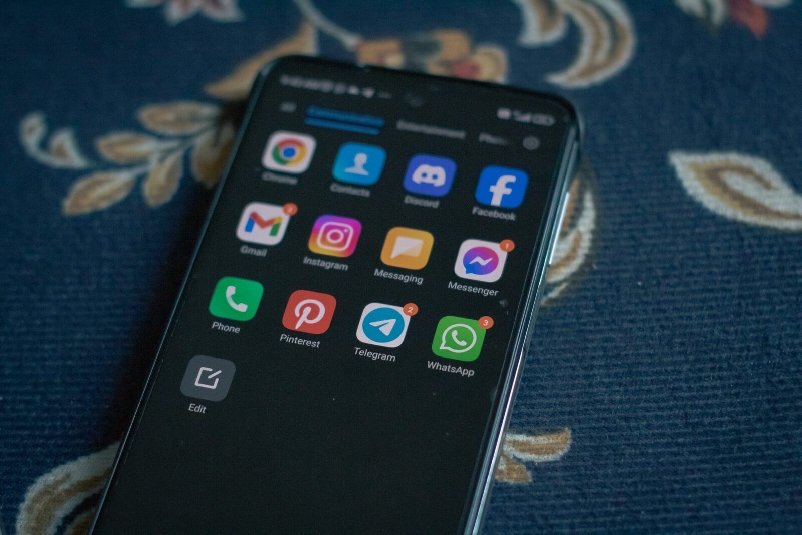 Virus invizibil în peste 56.000 de conturi WhatsApp: cum poate fi accesat profilul tău fără să știi
