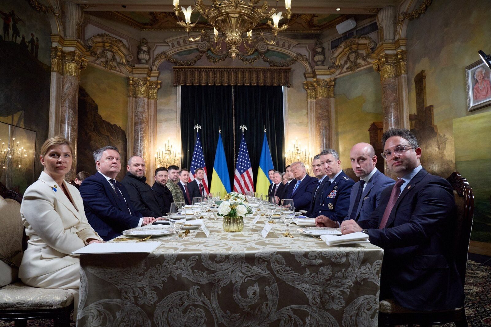 Liderii europeni reacționează la discuțiile de pace dintre Trump și Zelenski în Florida.