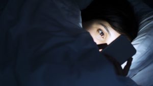 Sub 16 ani, de azi, 10 dec., interzise Facebook, TikTok, Instagram, YouTube și altele