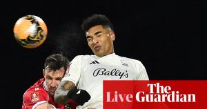 Wrexham întâlnește Nottingham Forest în turul trei al FA Cup – live!