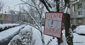 Pericolul căderii țurțurilor: IGSU trage un semnal de alarmă!