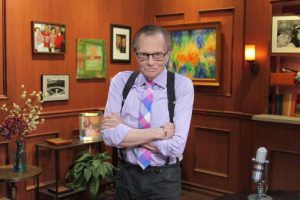 Larry King, legenda jurnalismului, își lasă amprenta definitivă