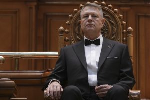 Instanța ridică sechestrul pe bunuri de la Klaus Iohannis, ANAF, înfrânt