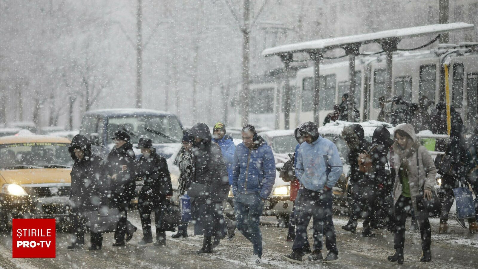 Ger și ninsori revin în forță, răcind din nou România!