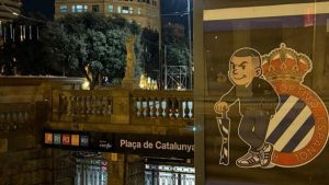 Tensiuni la derby: Curva Espanyol încinge atmosfera în Barcelona