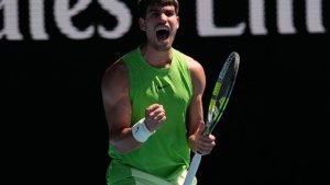 Alcaraz își schimbă stilul pentru a avansa în turul trei