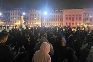 Fanii Fenerbahce au invadat Centrul Vechi din București! Live de la GSP