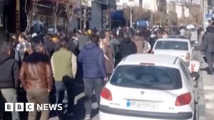 Trump amenință: SUA vor interveni dacă Iranul atacă protestatarii