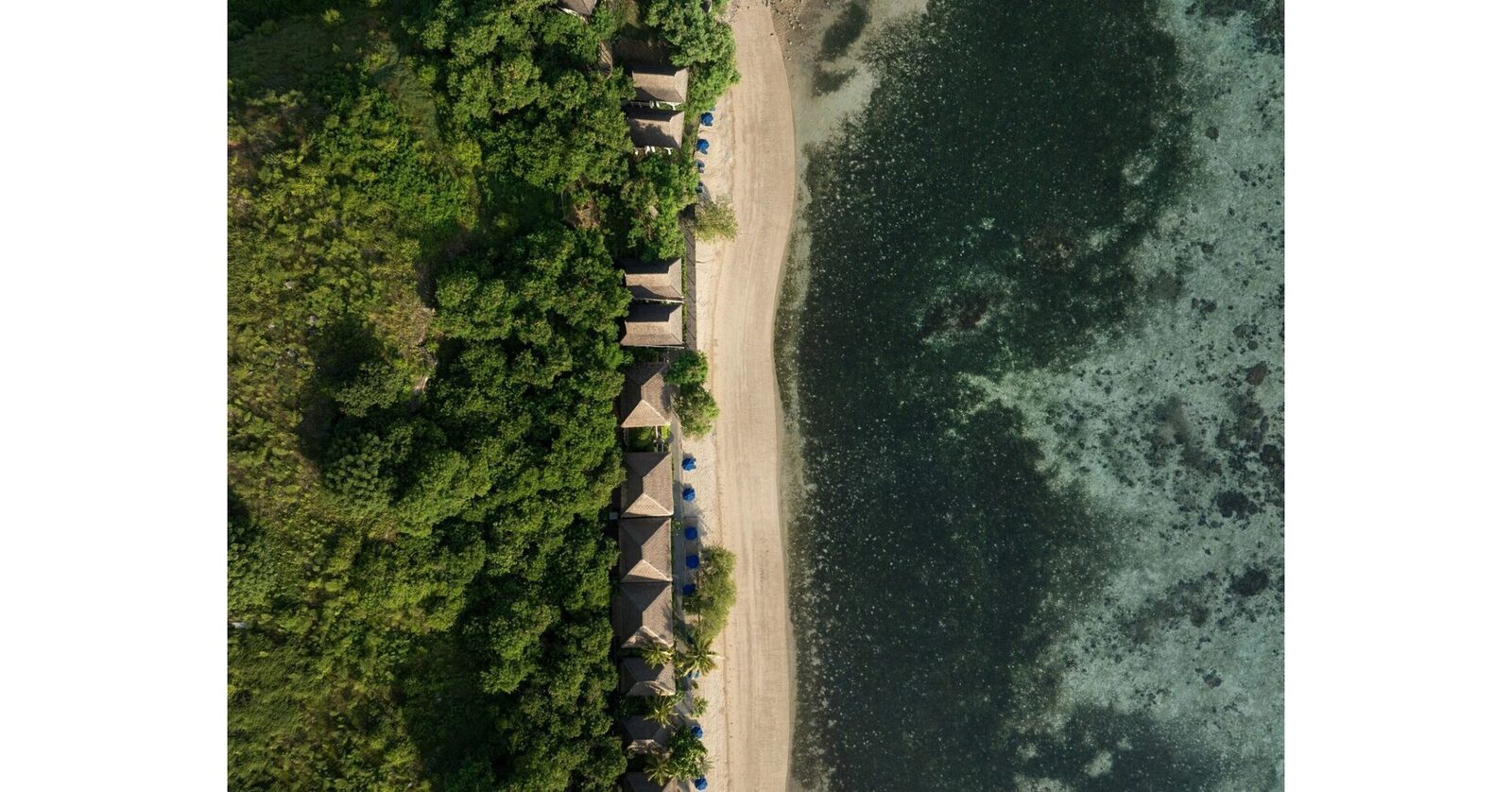 Sudamala Resorts promovează turismul sustenabil prin energie solară și restaurarea recifelor.