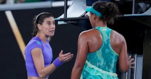 Sorana Cîrstea, eliminată de Naomi Osaka la Australian Open în mijlocul tensiunilor