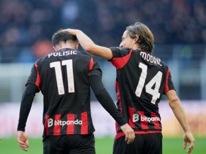 AC Milan revine spectaculos la Como: 3-1 și la 3 puncte de Inter!