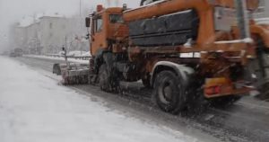 Iarna își intră în drepturi: ninsori abundente și viscol ne așteaptă