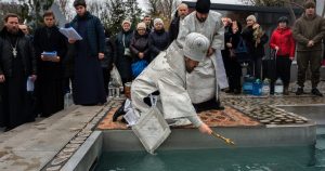 Boboteaza 2026: Interdicțiile pentru credincioși și semnificația crucii