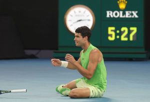 Alcaraz câștigă epic semifinala istorică la Australian Open, în fața lui Zverev