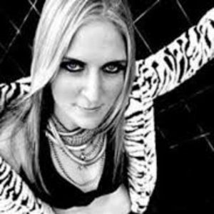 Full Metal Jackie: Leaderul metalului care redefineste muzica rock