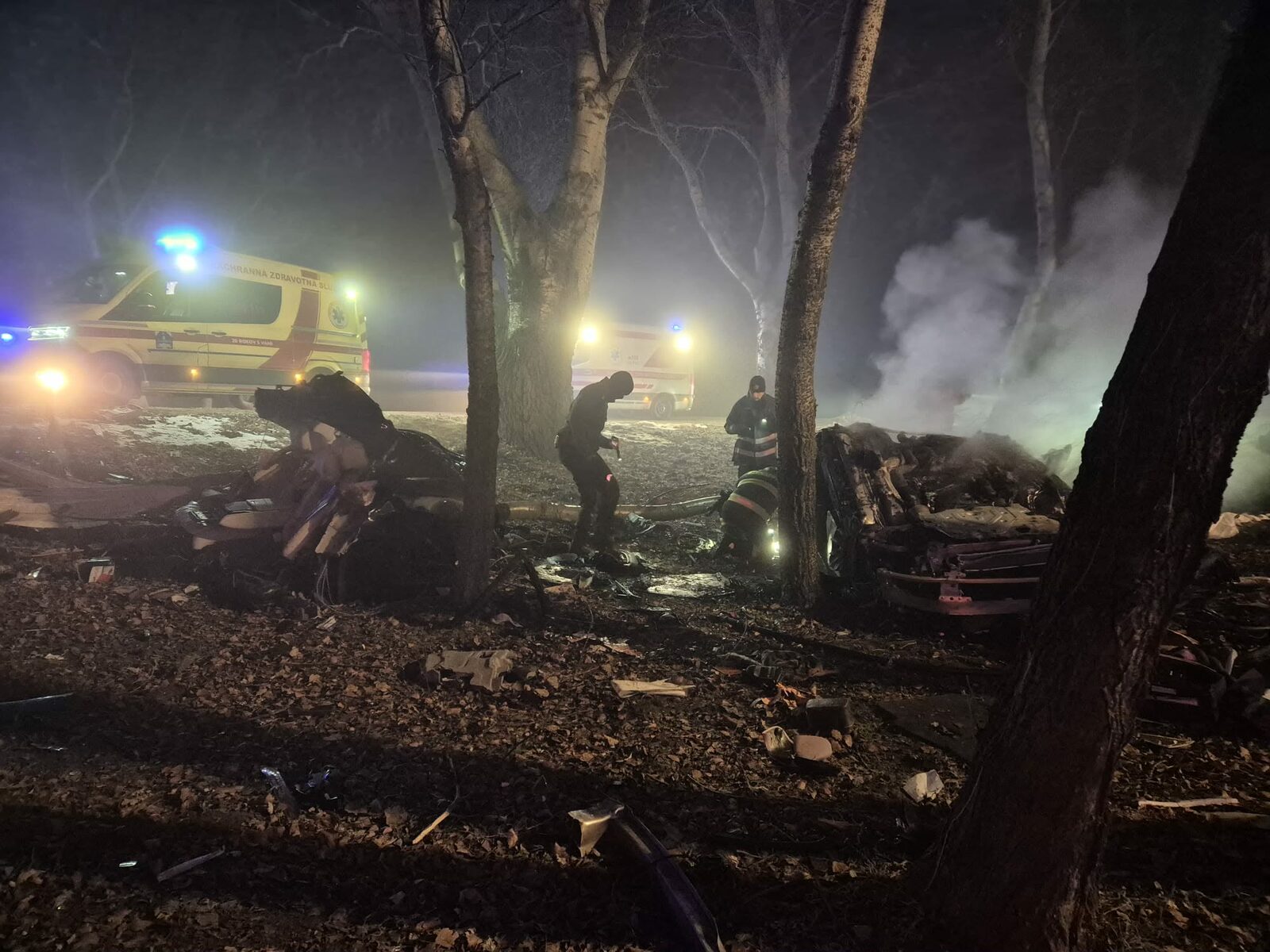 Accident devastator: un Mercedes s-a făcut praf la Nagymegyer, Mónika Jákli a murit