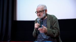 Moartea regizorului Tarr Béla îndoliază cinematografia românească