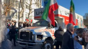 Protestatarii din Westwood, șocați după un incident cu un U-Haul