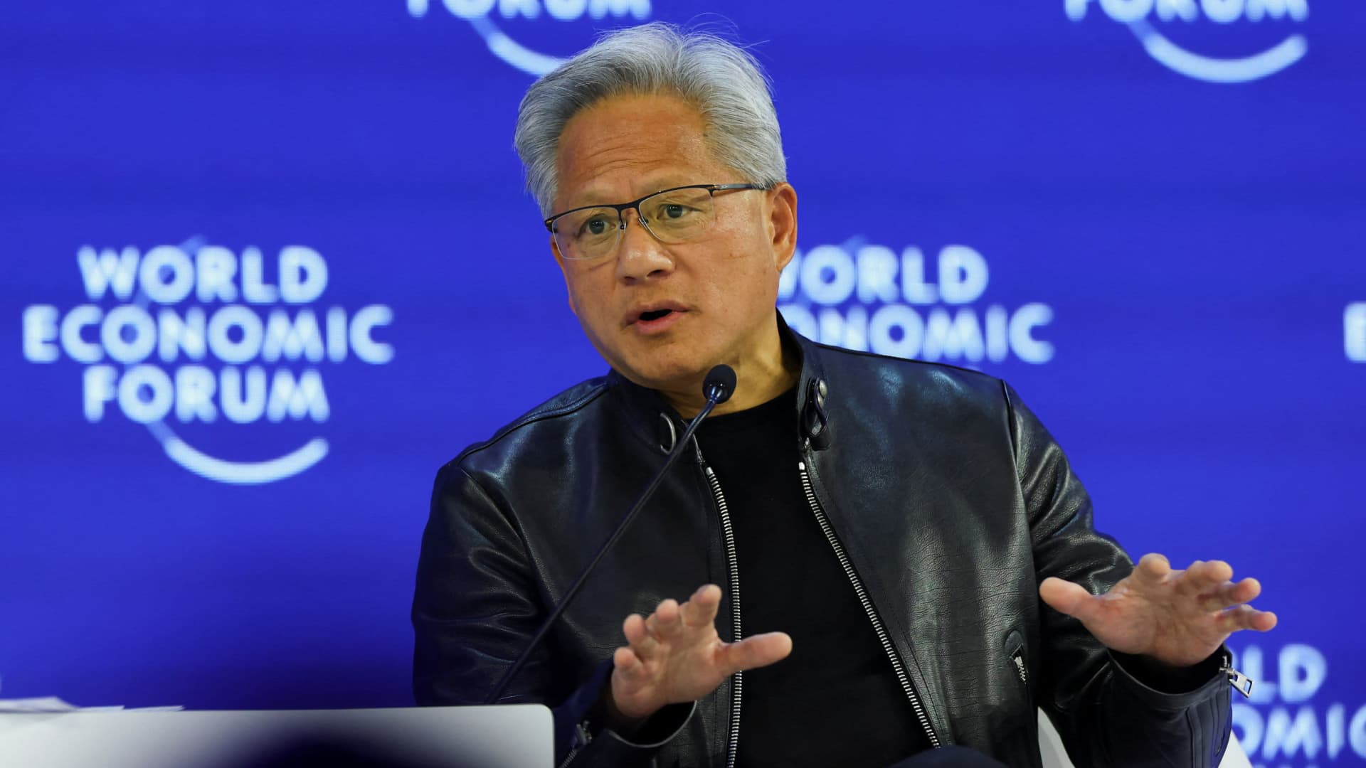 Jensen Huang, Nvidia, dezminte zvonurile despre o colaborare cu OpenAI