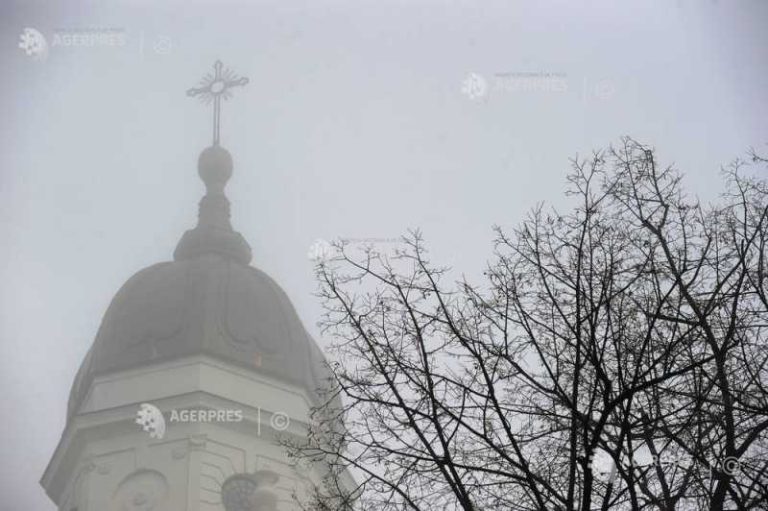 Cod galben de ceață densă afectează 14 județe sâmbătă dimineața