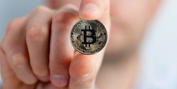 Bitcoin colaps: pierderi masive pe piața cripto, 5 februarie 2026