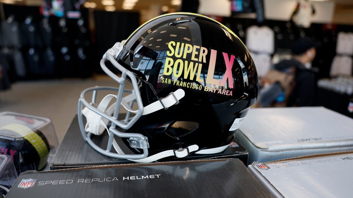 Super Bowl 60: Spectacol și emoții pe stadioanele din întreaga lume