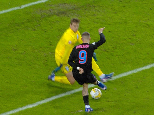 Craiova conduce cu 1-0 în fața FCSB, Rus înscrie în meciul de acum