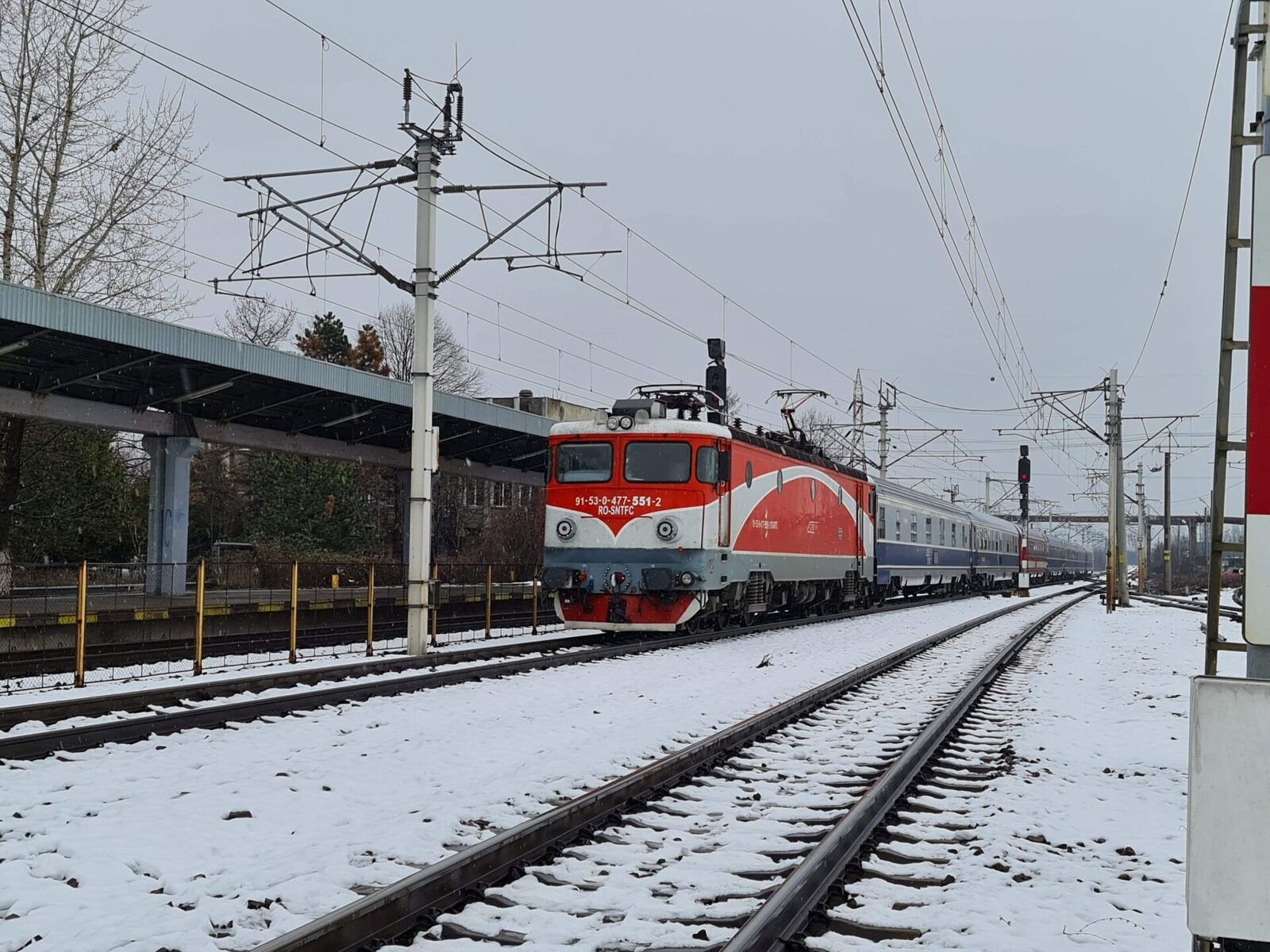 CFR Călători anulează 20 de trenuri miercuri, vreme extremă afectează rutele