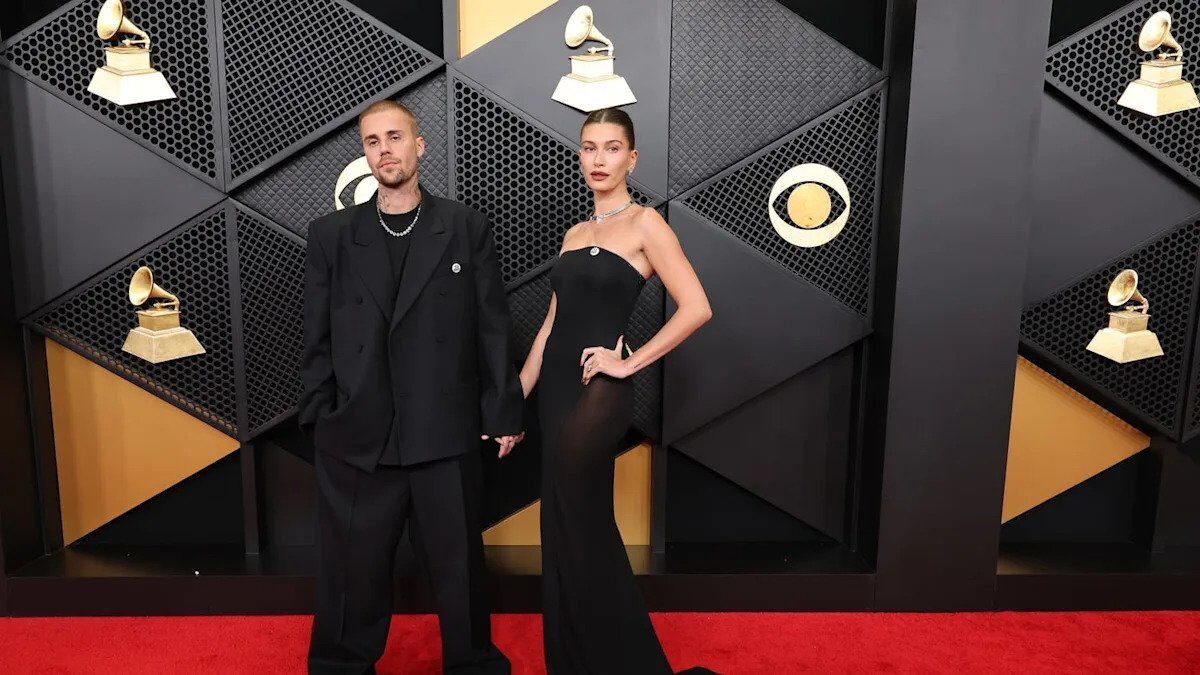 Justin și Hailey Bieber, strălucire rară pe covorul roșu la Grammy 2026
