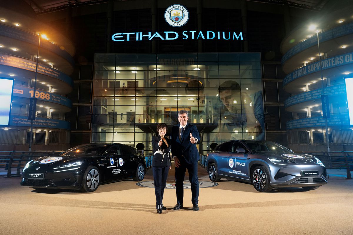 BYD, partener oficial al Clubului de Fotbal Manchester City