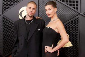 Justin și Hailey Bieber, apariție spectaculoasă la Grammy 2026 în ținute negre