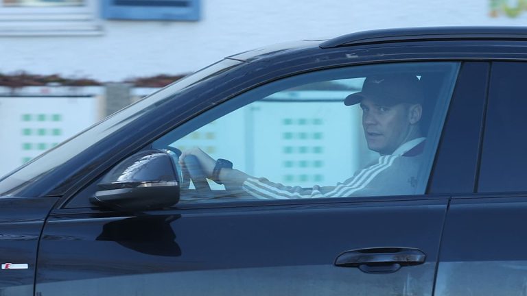 Bayern decide dacă Neuer joacă cu Dortmund: Anunțul așteptat