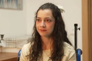 Spania: O tânără violată și paralizată a ales eutanasierea. Ultima întrebare: „cum rămâne cu durerea?”