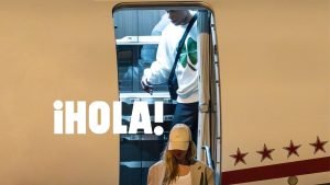 Aterizare spectaculoasă: Revine cu jet privat după o escapadă misterioasă