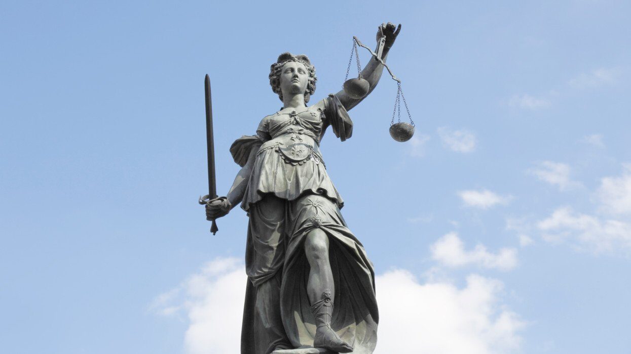 Testează-ți cunoștințele: Cum a evoluat statutul femeilor de-a lungul istoriei?