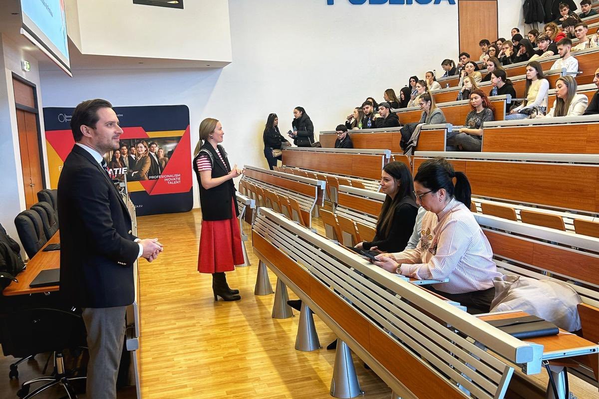 Bujduveanu s-a întâlnit cu studenții la invitația Asociației Municipiilor