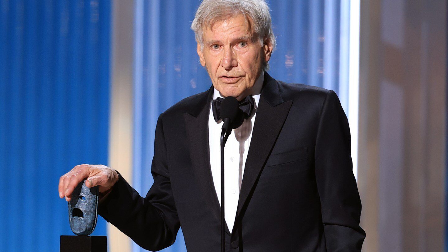 Harrison Ford, emoționat la premii: „Mulțumesc, George Lucas!”