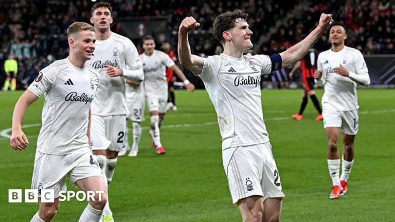 Nottingham forest merge în sferturi după un meci dramatic cu midtjylland