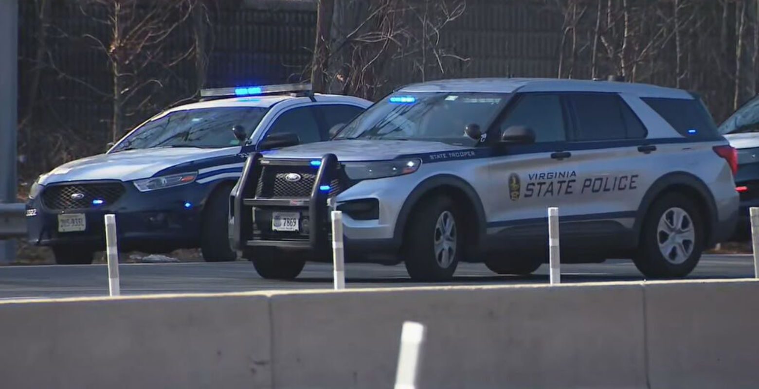 Woman killed, 3 others wounded after crash leads to stabbing on I-495