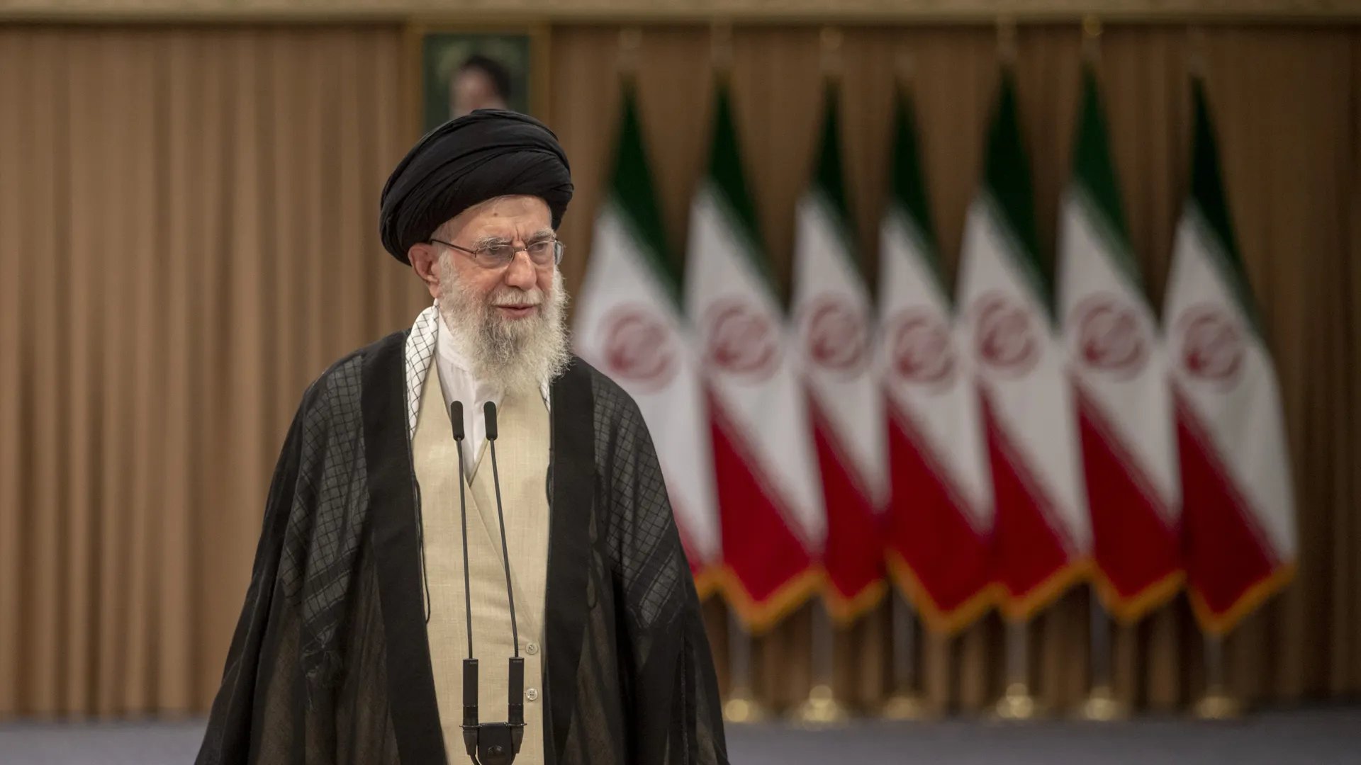 Cia a spionat activitățile lui khamenei: Unde locuia, cu cine s-a întâlnit, cum a comunicat
